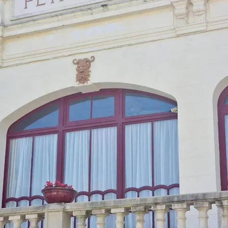 Le Petit Casino, Insolite Et Vue Ferienhaus *