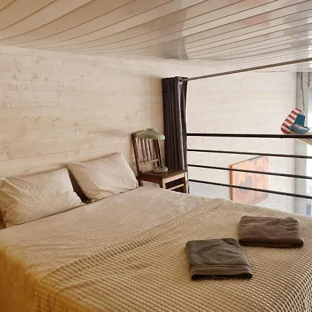 Le Petit Casino, Insolite Et Vue